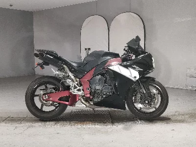 Yamaha YZF-R1