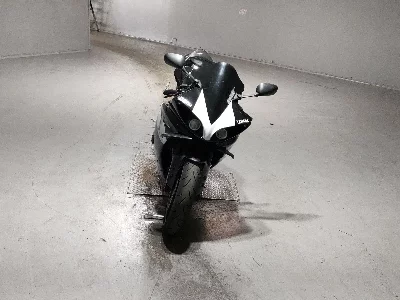 Yamaha YZF-R1