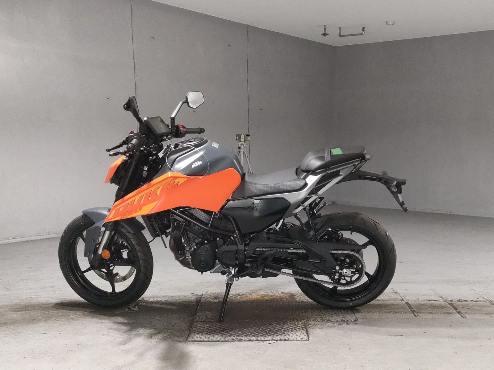 KTM KTM 250 DUKE  с аукциона в Японии