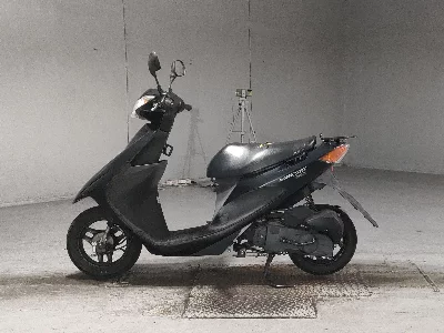 Suzuki ADDRESS V50