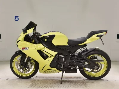 Suzuki GSX-R750