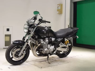 Yamaha XJR1300-2