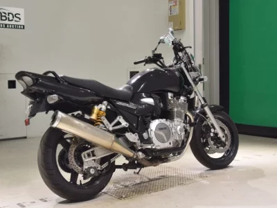 Yamaha XJR1300-2