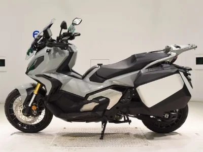 Honda X-ADV750-2