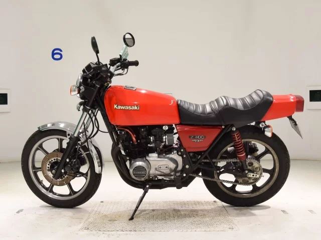 Kawasaki Z550FX  с аукциона в Японии