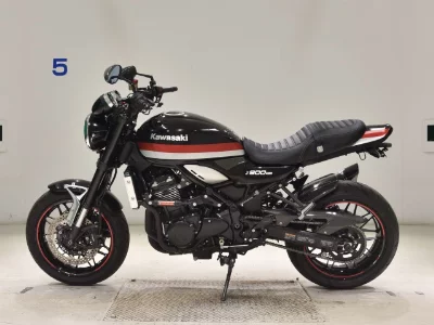 Kawasaki Z900RS