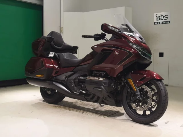 Honda GL1800 TOUR D  с аукциона в Японии