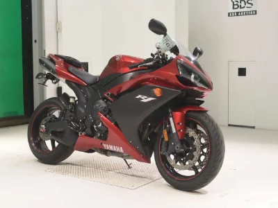 Yamaha YZF-R1