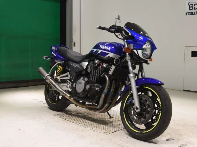 Yamaha XJR1300  с аукциона в Японии