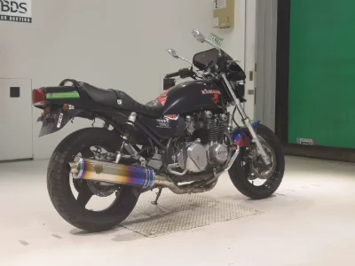 Kawasaki ZEPHYR750