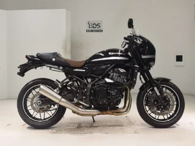 Kawasaki Z900RSKAFE