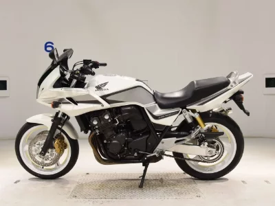 Honda CB400SFV-4 BOLDOR