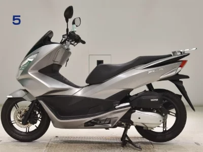 Honda PCX125-2