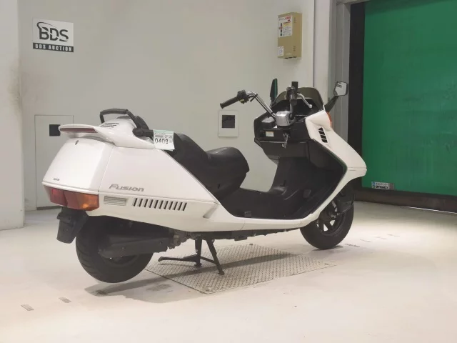 Honda FUSION  с аукциона в Японии