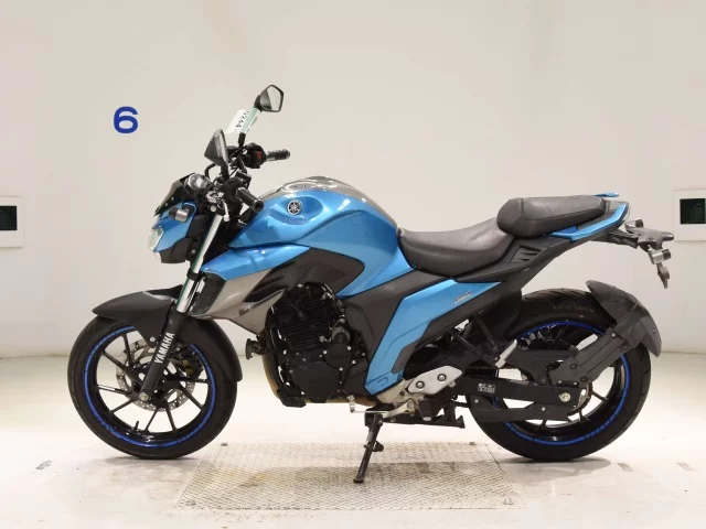 Yamaha FZ25  с аукциона в Японии