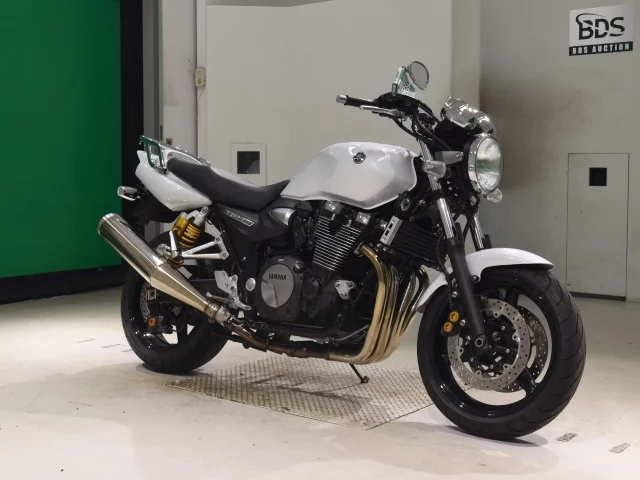 Yamaha XJR1300-2  с аукциона в Японии