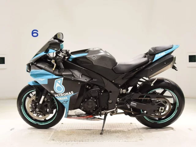 Yamaha YZF-R1  с аукциона в Японии