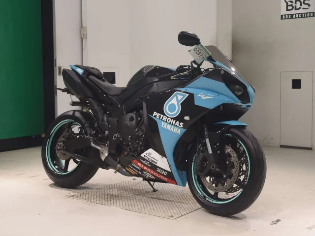Yamaha YZF-R1  с аукциона в Японии