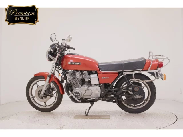 Suzuki GS750  с аукциона в Японии