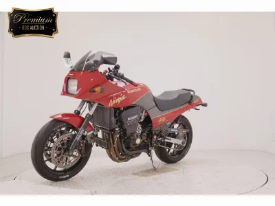 Kawasaki GPZ900R