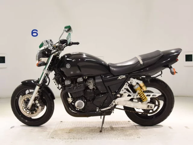 Yamaha XJR400R-3  с аукциона в Японии