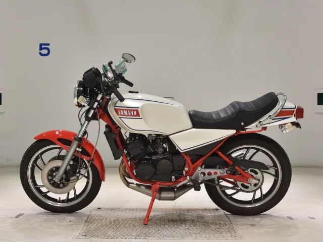 Yamaha RZ250  с аукциона в Японии