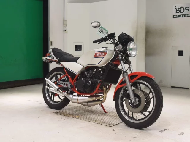 Yamaha RZ250  с аукциона в Японии