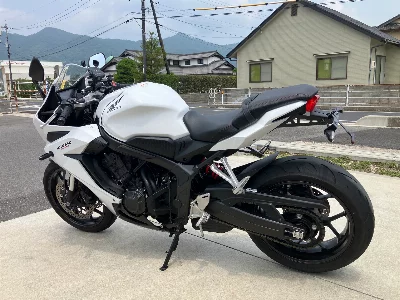 Honda CBR650R
