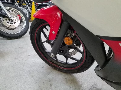 Yamaha YZF-R25