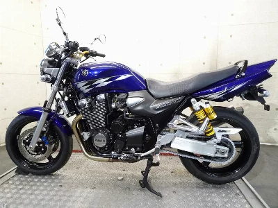 Yamaha XJR1300 с аукционов Японии