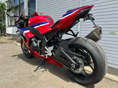 Honda CBR1000RR-R FB SP