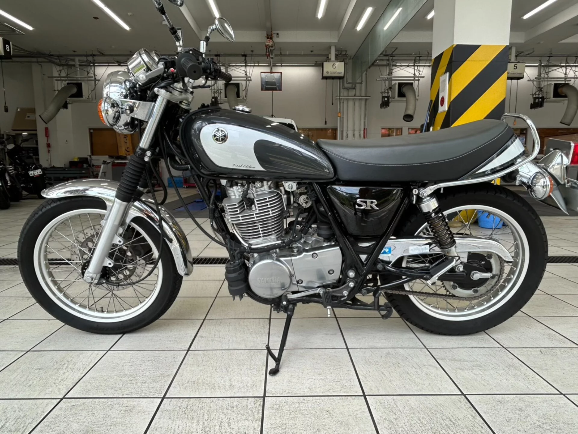 Yamaha SR400 FINAL ED 2021