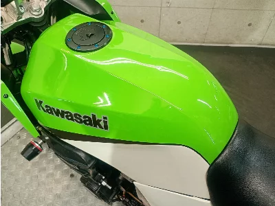 Kawasaki GPZ900R