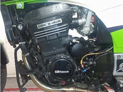 Kawasaki GPZ900R