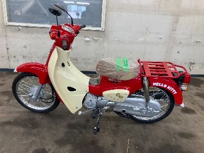 Honda  SUPER CUB 50 HELLOKITTY