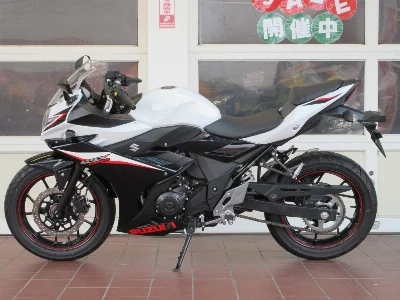 Suzuki GSX250R