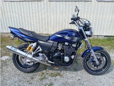 Yamaha XJR400R-1