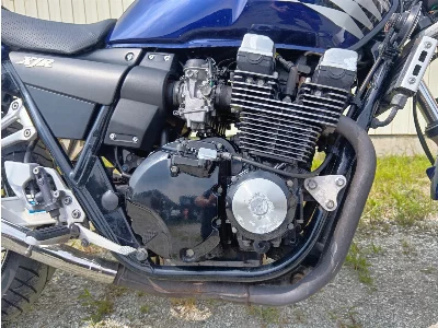 Yamaha XJR400R-1 с аукционов Японии