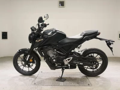 Honda CB125R-2