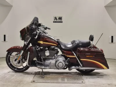 Harley-Davidson HARLEY FLHXSE1800CVO