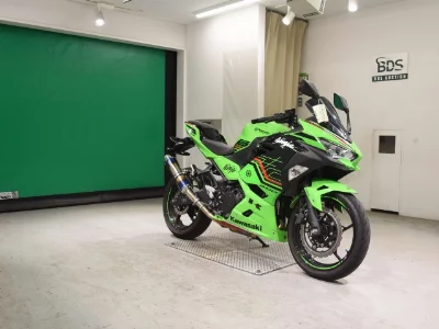 Kawasaki NINJA400-2