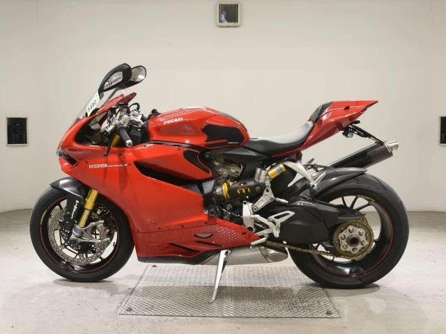 Ducati DUCATI 1199 PANIGALE S  с аукциона в Японии