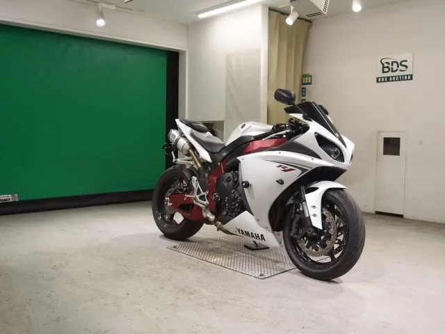 Yamaha YZF-R1  с аукциона в Японии