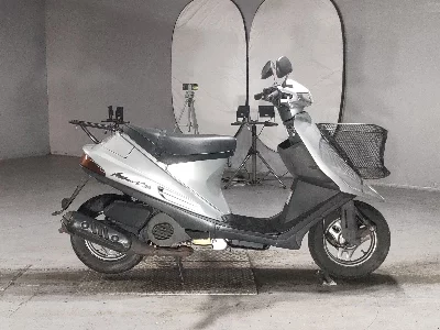 Suzuki ADDRESS V100