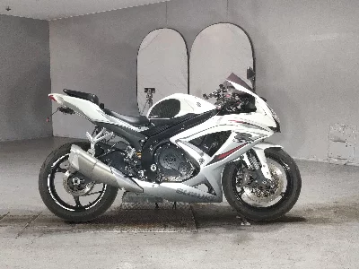 Suzuki GSX-R750
