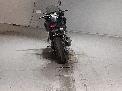 Yamaha FEATHER8
