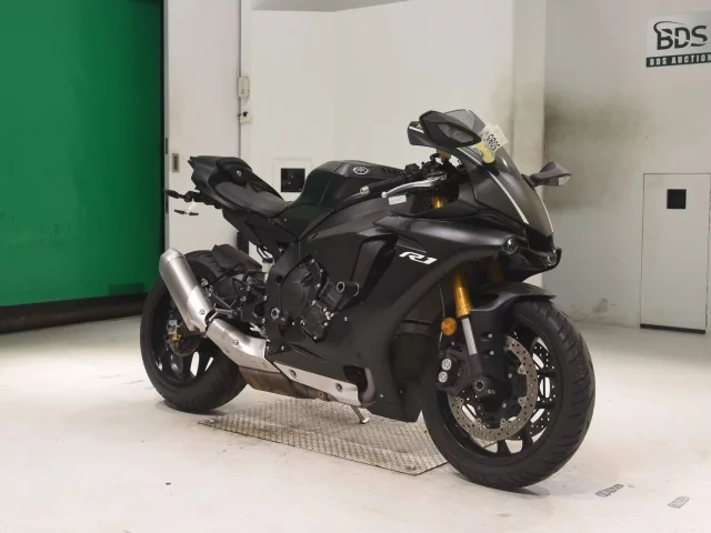 Yamaha YZF-R1  с аукциона в Японии