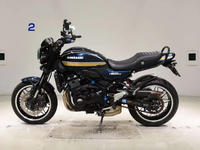 Kawasaki Z900RS 2021