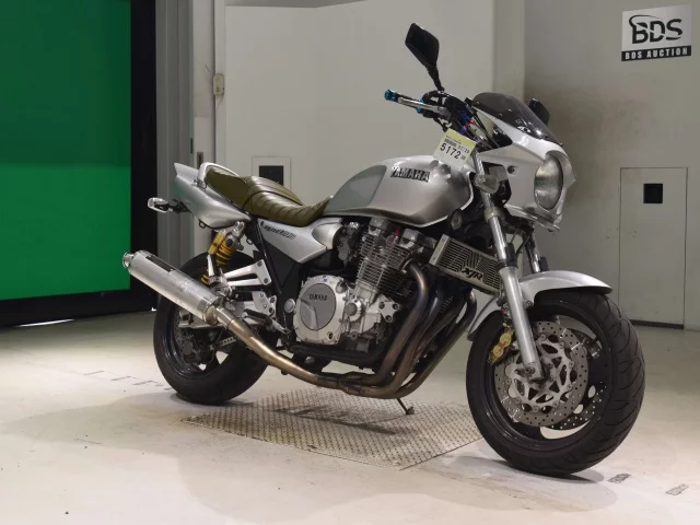 Yamaha XJR1300  с аукциона в Японии