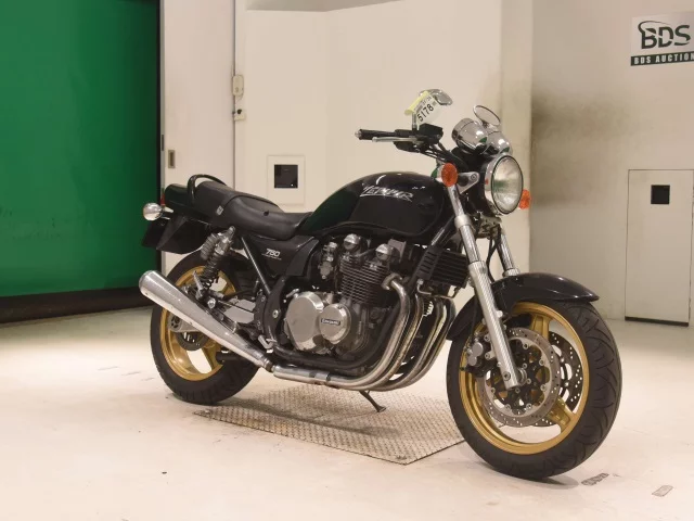Kawasaki ZEPHYR750  с аукциона в Японии